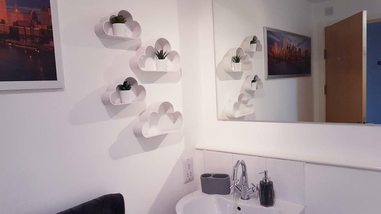 Marco Island -Spacious City Centre 2 Bedroom Apartment Nottingham Eksteriør billede